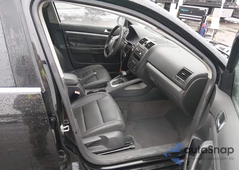 2006 Volkswagen Jetta 2.5 z USA, uszkodzony, nr VIN 3VWSG71K66M648751